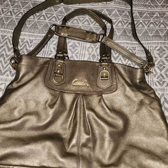 Vintage Coach Ashley in Dark Gold - Picture 2 of 13